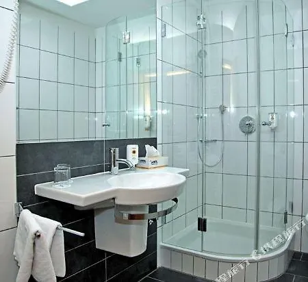 Akzent Deutsche Eiche Uelzen