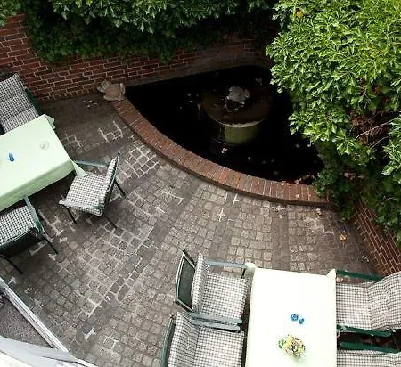 Akzent Deutsche Eiche Hotel 4*