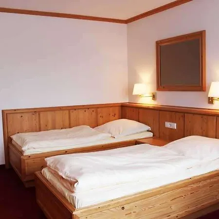 Akzent Deutsche Eiche 4*