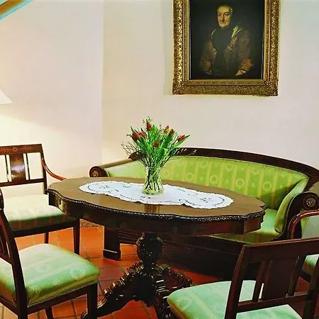 Akzent Deutsche Eiche Hotel 4*